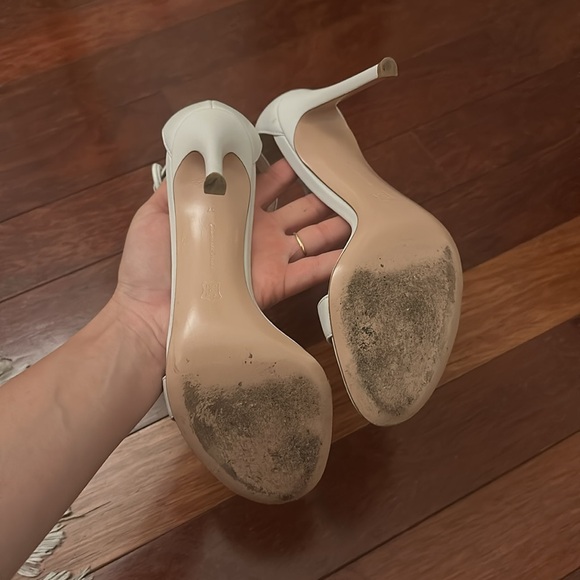 Gianvito Rossi Heel- white leather sandal with dust bag size 37 retail $950 - Picture 17 of 17